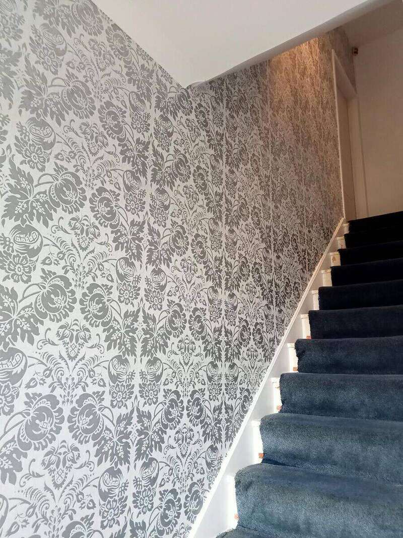 wallpaper hanging Leyton, E10